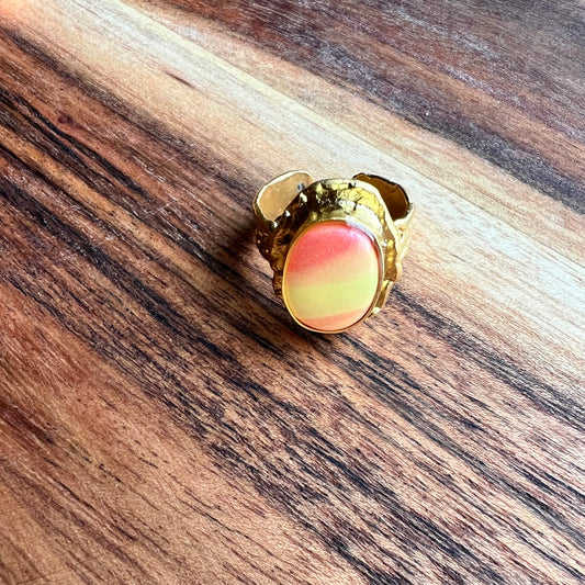 Groovy Vibes: Ring